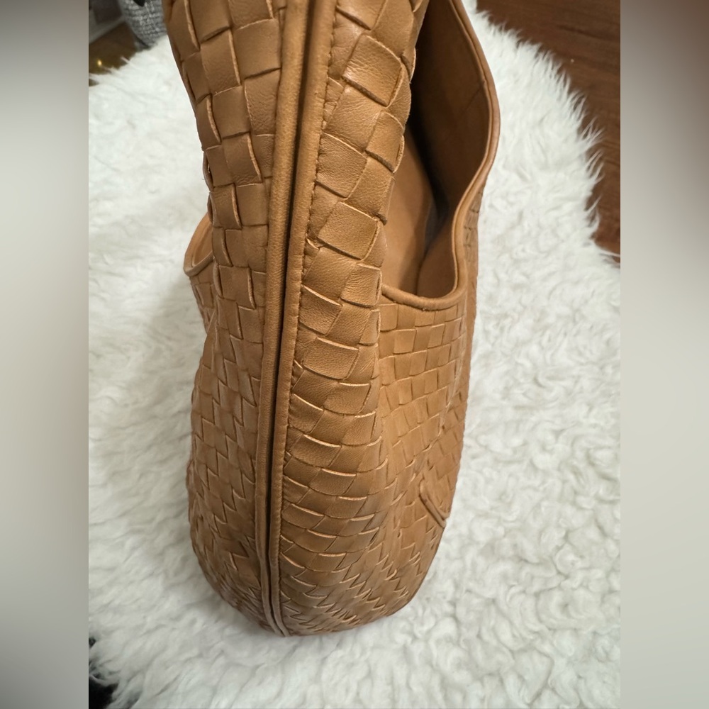 Bottega Veneta Tan Woven Hobo Bag - Picture 6 of 16
